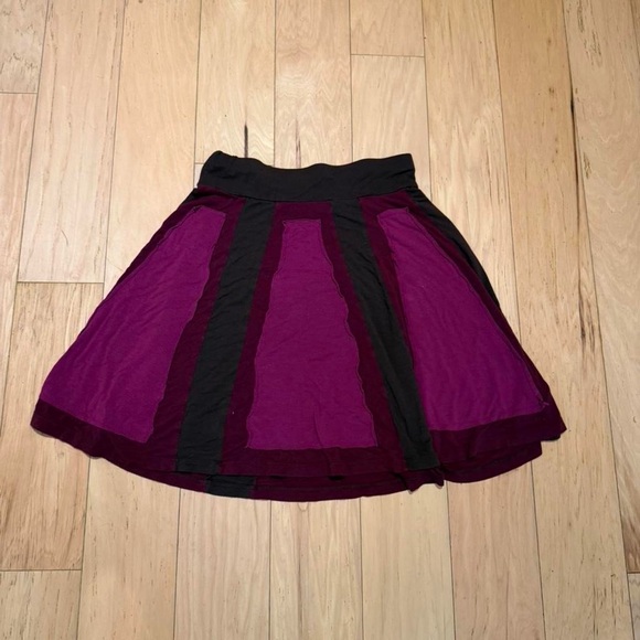 Prana Women's Skirt in Rich Purple and Brown - Picture 8 of 8